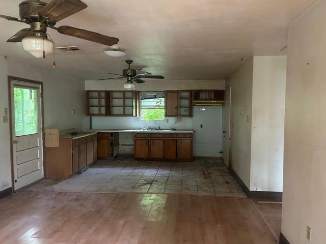 164 Cypress Street, Huffman, TX 77336