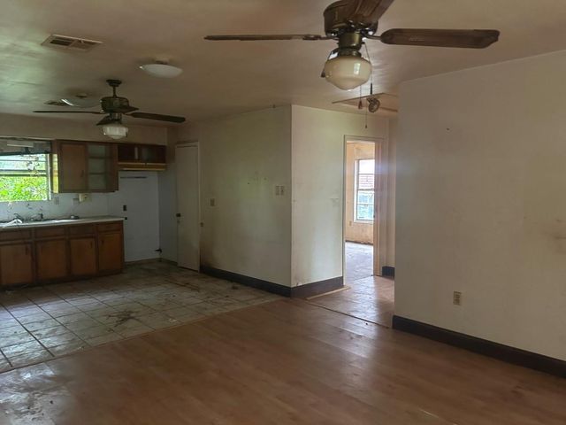 164 Cypress Street, Huffman, TX 77336