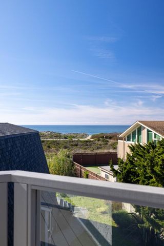 211 Washington Boulevard, Half Moon Bay, CA 94019