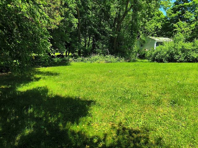 4 Pleasant St, Plainville, MA 02762