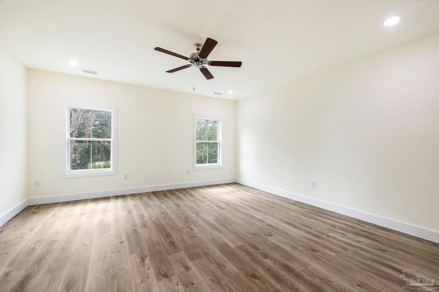 1913 W Chase St, Pensacola, FL 32502