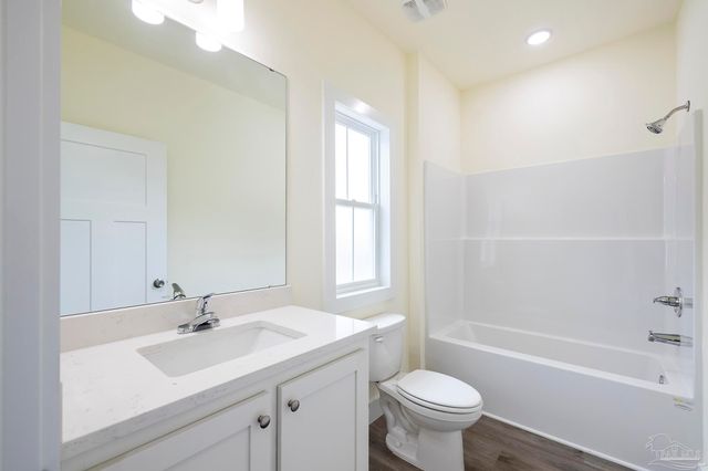 1913 W Chase St, Pensacola, FL 32502