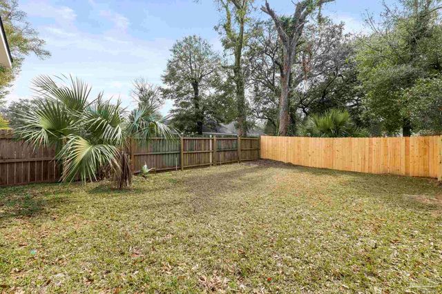 1913 W Chase St, Pensacola, FL 32502
