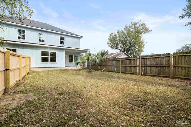 1913 W Chase St, Pensacola, FL 32502