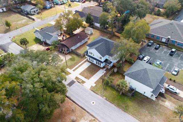 1913 W Chase St, Pensacola, FL 32502