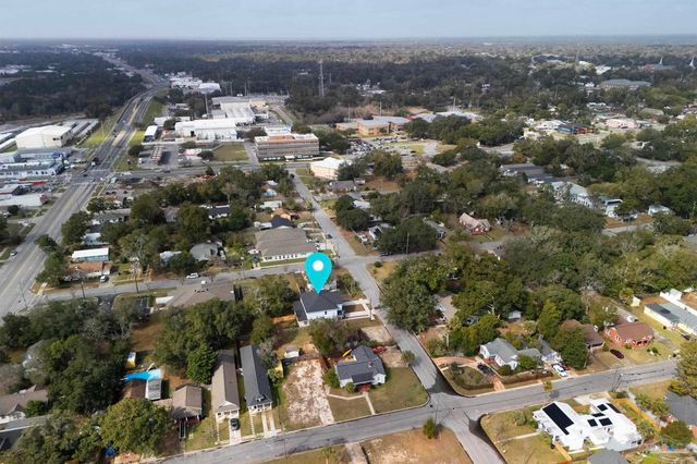 1913 W Chase St, Pensacola, FL 32502