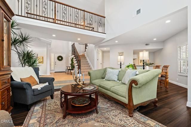 12157 London Grove Court, Moorpark, CA 93021