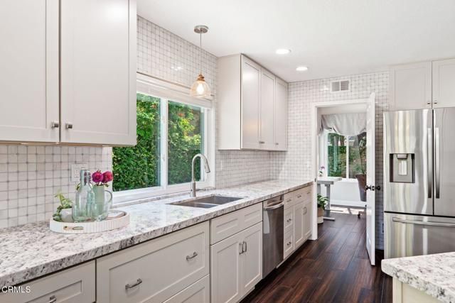 12157 London Grove Court, Moorpark, CA 93021