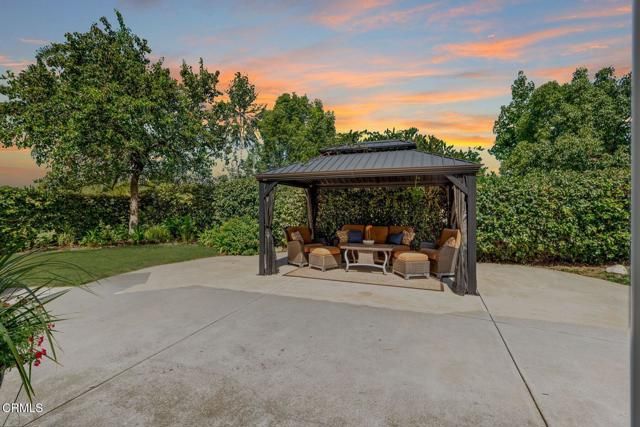 12157 London Grove Court, Moorpark, CA 93021