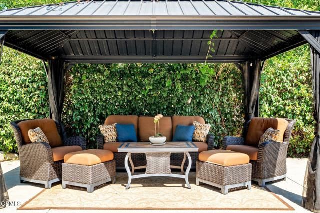 12157 London Grove Court, Moorpark, CA 93021