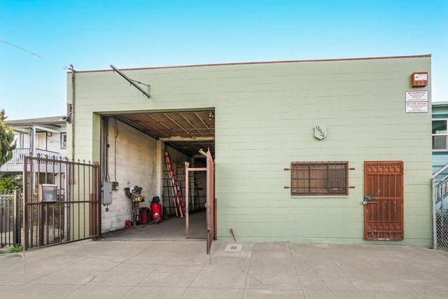 954 86Th Ave, Oakland, CA 94621