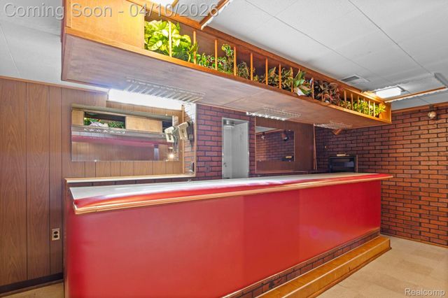 6171 Kingsbury Street, Dearborn Heights, MI 48127