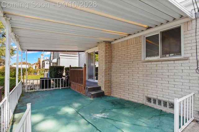 6171 Kingsbury Street, Dearborn Heights, MI 48127