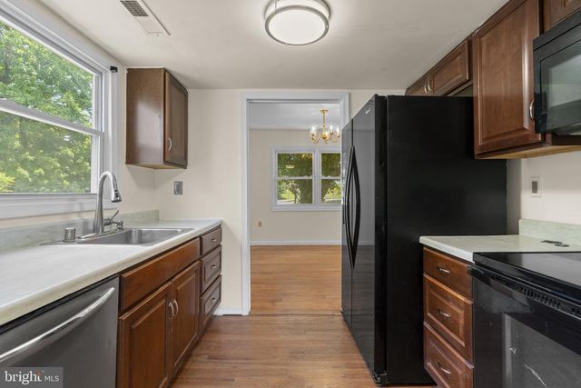 700 CAMP MEADE RD, Linthicum Heights, MD 21090