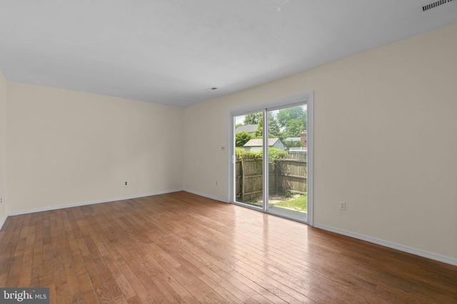 700 CAMP MEADE RD, Linthicum Heights, MD 21090