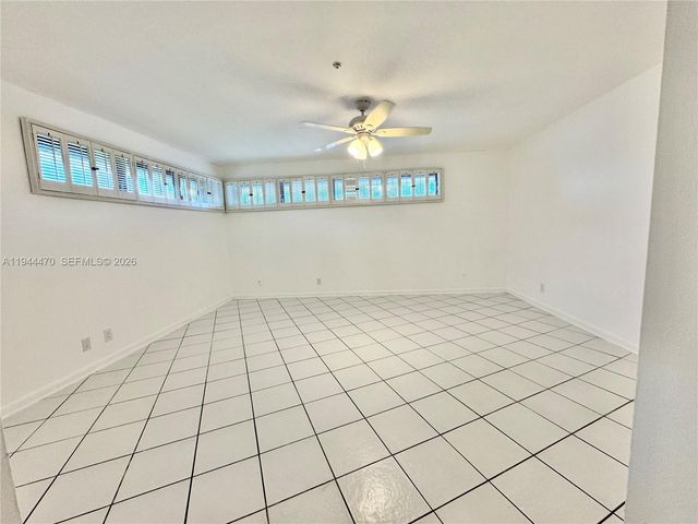 2001 S Saint Andrews Rd 121, Hollywood, FL 33021