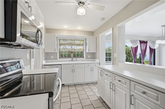 1421 Olmeda WAY, Fort Myers, FL 33901