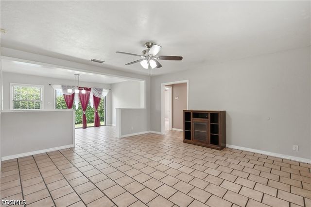 1421 Olmeda WAY, Fort Myers, FL 33901