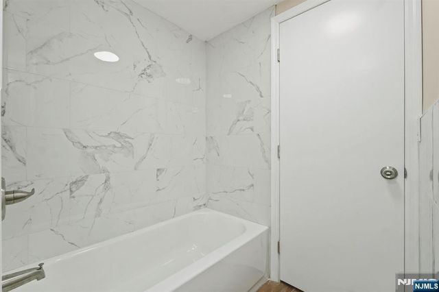 234 Columbia Avenue 19, Fort Lee, NJ 07024
