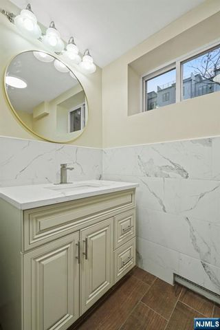 234 Columbia Avenue 19, Fort Lee, NJ 07024