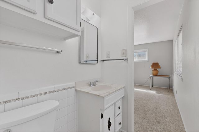 9605 Dona Marguerita Avenue NE, Albuquerque, NM 87111