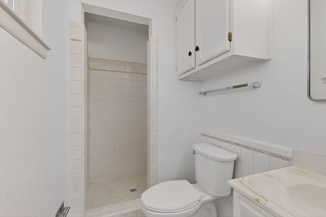 9605 Dona Marguerita Avenue NE, Albuquerque, NM 87111