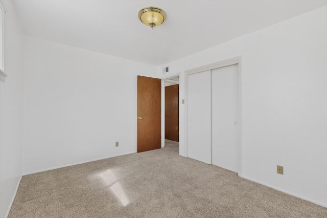 9605 Dona Marguerita Avenue NE, Albuquerque, NM 87111