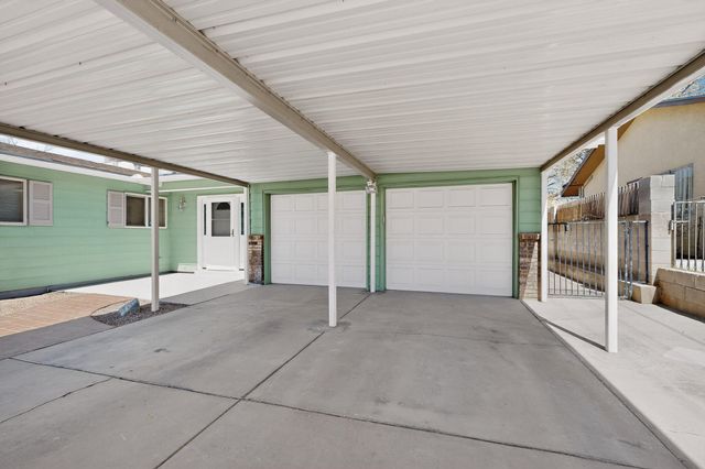 9605 Dona Marguerita Avenue NE, Albuquerque, NM 87111