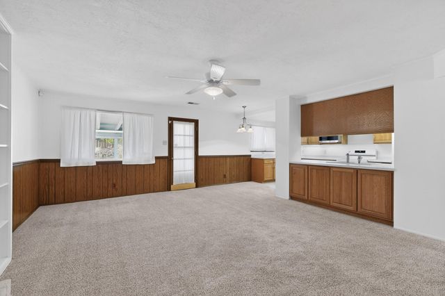 9605 Dona Marguerita Avenue NE, Albuquerque, NM 87111