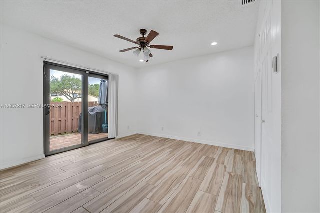 2950 NW 106th Avenue 7, Sunrise, FL 33322