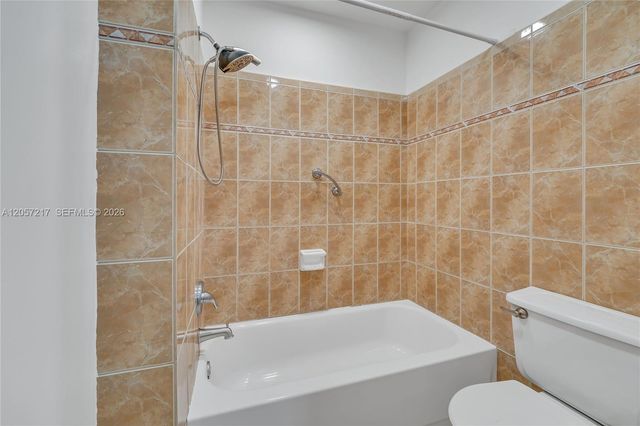 2950 NW 106th Avenue 7, Sunrise, FL 33322