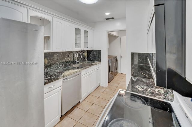 2950 NW 106th Avenue 7, Sunrise, FL 33322