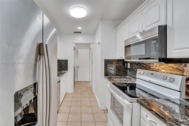 2950 NW 106th Avenue 7, Sunrise, FL 33322