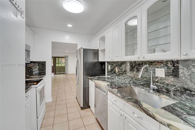 2950 NW 106th Avenue 7, Sunrise, FL 33322