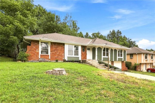 838 NW 69 th Place, Kansas City, MO 64118