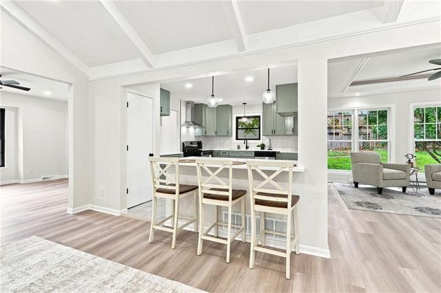 838 NW 69 th Place, Kansas City, MO 64118