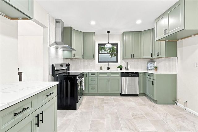 838 NW 69 th Place, Kansas City, MO 64118