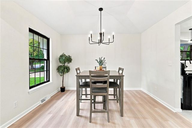838 NW 69 th Place, Kansas City, MO 64118