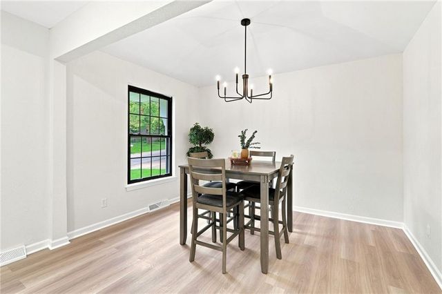 838 NW 69 th Place, Kansas City, MO 64118