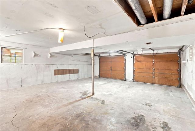 838 NW 69 th Place, Kansas City, MO 64118