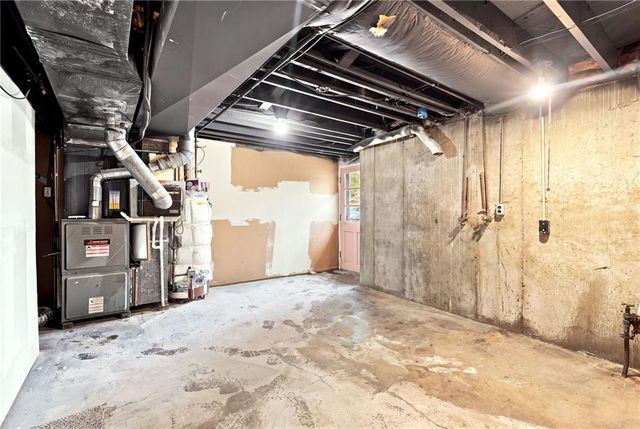 838 NW 69 th Place, Kansas City, MO 64118