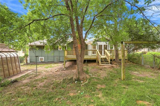 838 NW 69 th Place, Kansas City, MO 64118