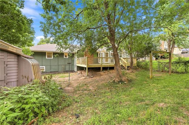 838 NW 69 th Place, Kansas City, MO 64118