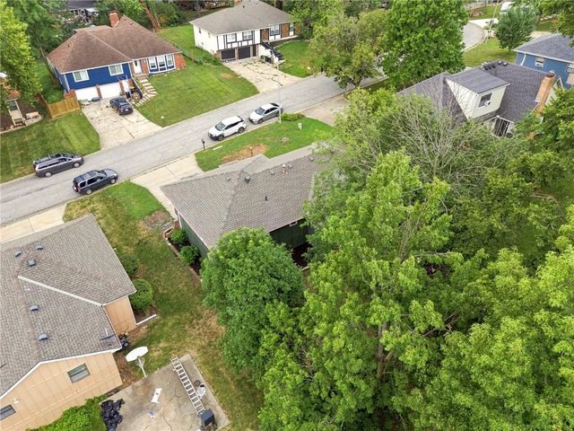 838 NW 69 th Place, Kansas City, MO 64118