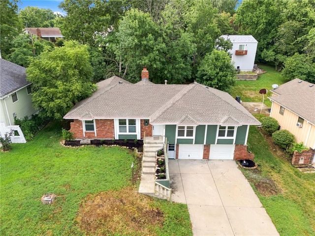 838 NW 69 th Place, Kansas City, MO 64118