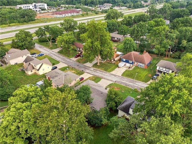 838 NW 69 th Place, Kansas City, MO 64118