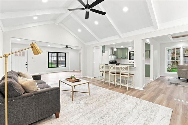 838 NW 69 th Place, Kansas City, MO 64118