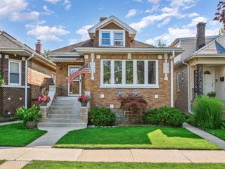 7663 W Sunset Drive, Elmwood Park, IL 60707