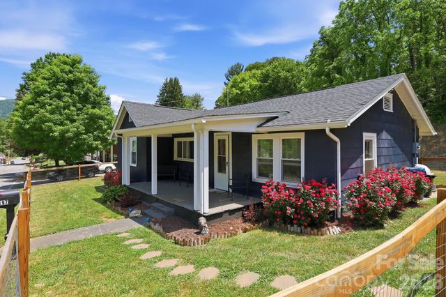 197 Mulberry Street, Clyde, NC 28721