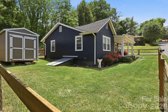 197 Mulberry Street, Clyde, NC 28721